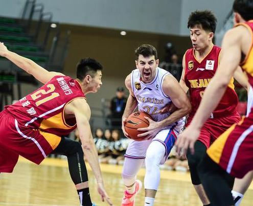 浙江逆转送天津6连败 罗切斯特空砍54分吴前2