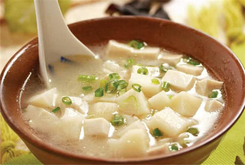 冬天做一道山药豆腐汤,健胃又好喝,还减肥呀!