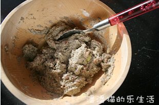 黑豆浆和黑豆培根饼