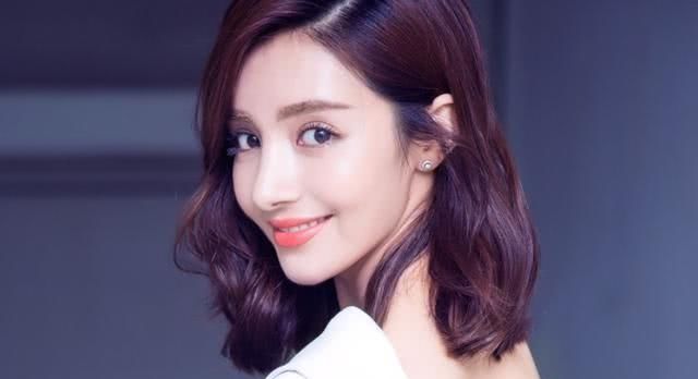 同为新疆美女,麦迪娜都生完孩子恢复身材了,迪丽热巴你长点心吧 pt电子游戏娱乐注册