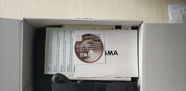 好大一个哑铃:Sigma 适马85 1.4 Art Sony e卡口开箱