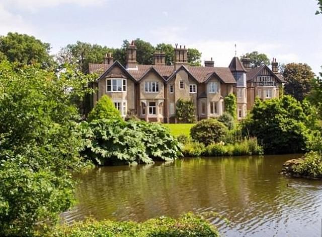 哈里王子大婚由谁买单？一本妥妥的“生意经”