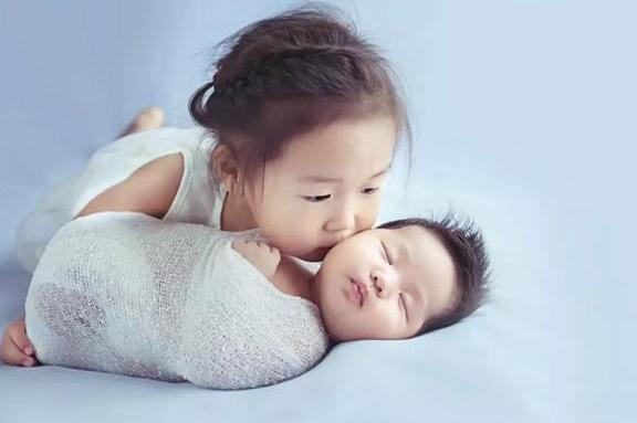 二胎家庭鄙视链: 最好的儿女双全组合到底处