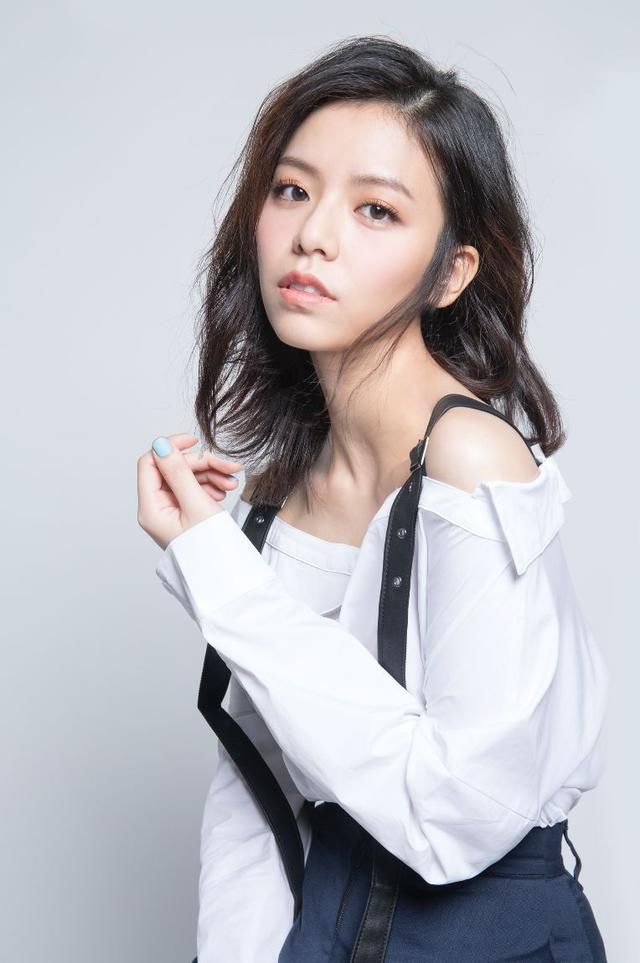 《猛虫过江》:宋芸桦打戏精彩 气质女神蜕变霸气女保镖