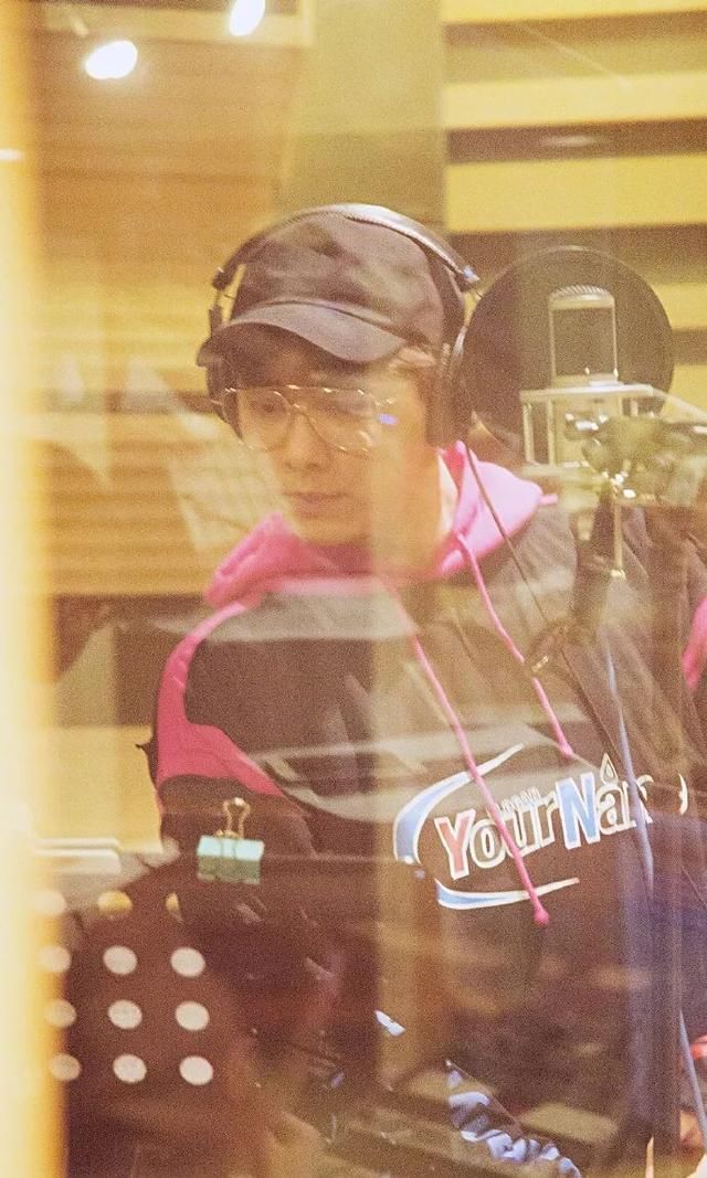 李易峰从实力演员回归初心歌手,12年有爱就《