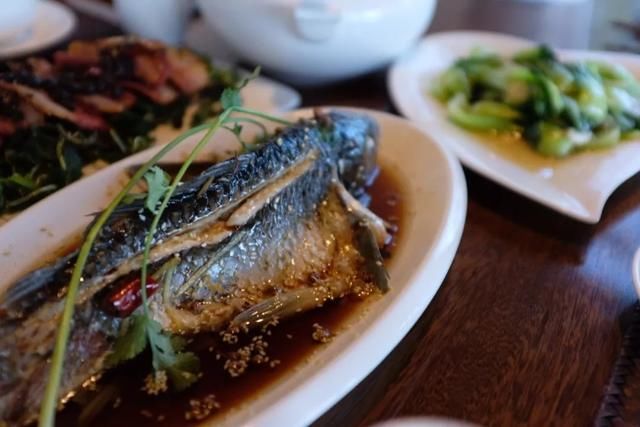 这座民宿位于玉龙雪山脚下第一村旁，是99％的游客都不知道的秘境