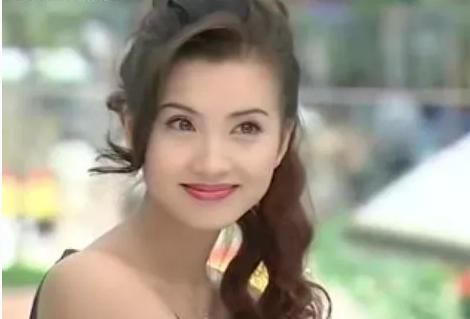 她喜欢素颜,专心陪孩子成长,如今陈好过着与世