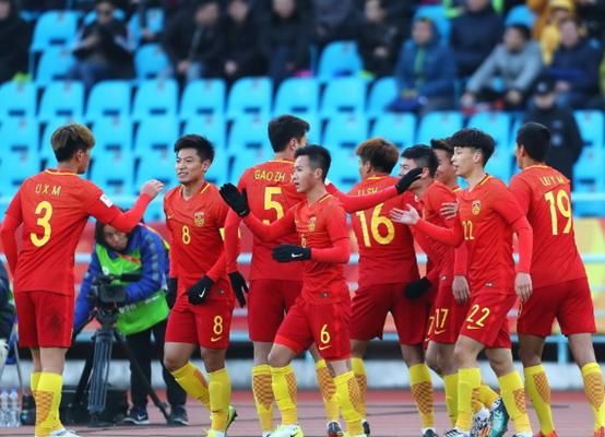 BET埃因霍温开门红,韦世豪独造三球!中国队大