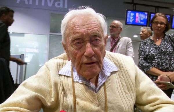 104岁科学家告别家人抵瑞士 周四安乐死