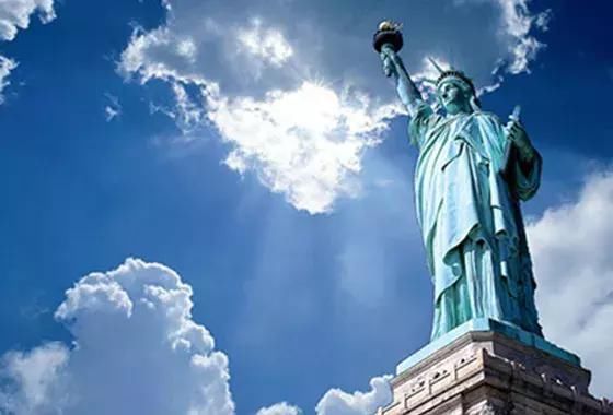 美签政策日趋严格,通过留学或工作还能留在美