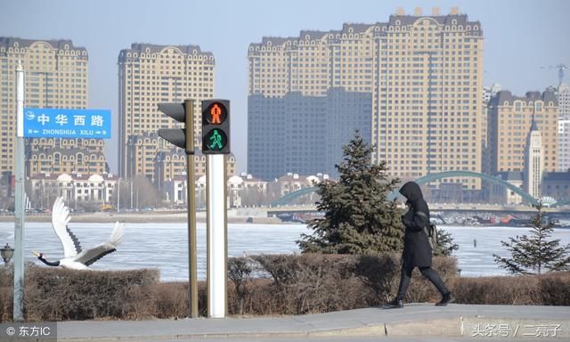 房地产市场发生泡沫，生活会产生什么影响？