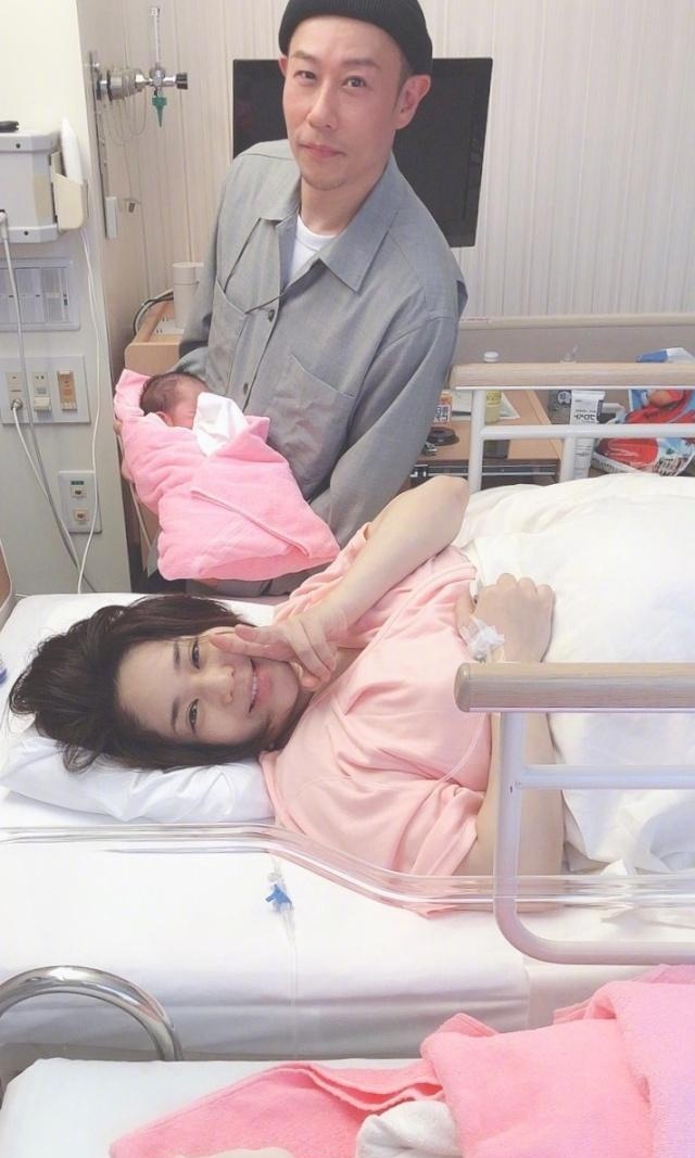 直播生子?20岁韩安冉狂涨粉靠孩子吸热度,而苍