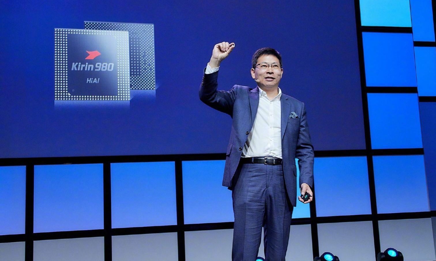 国产最强旗舰,华为Mate30提前发布,首发麒麟9