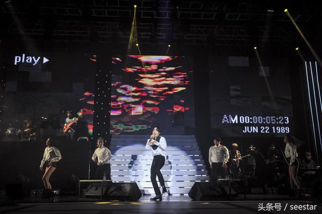 郑容和一时感触演唱会狂哭 即将服兵役希望Fa