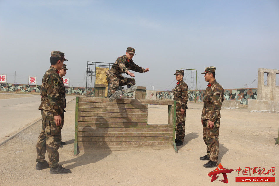 精武强能练就血性精兵 实战实训诞生血性虎气