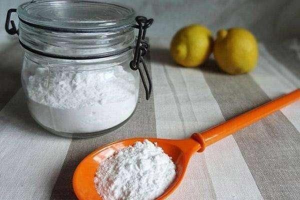 在小苏打中加点蜂蜜,真是太神奇,家家户户都需