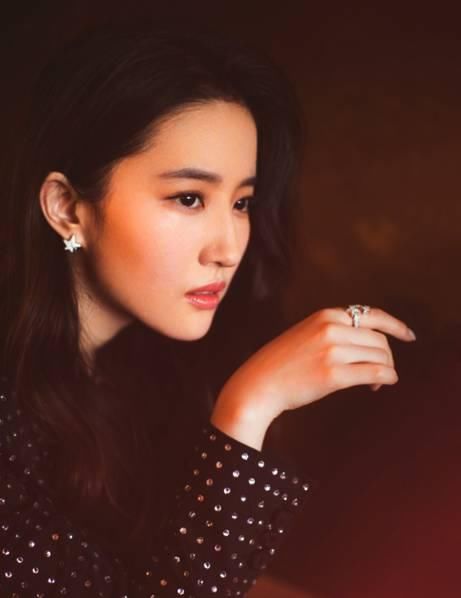 找大师改名转运!杨洋还是不火,刘亦菲成功,阿娇