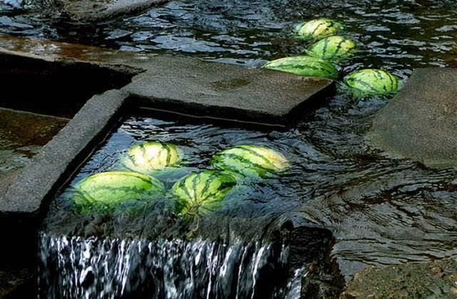 井水西瓜、奶油冰棍、北冰洋,这里是70和80后的夏天打开方式