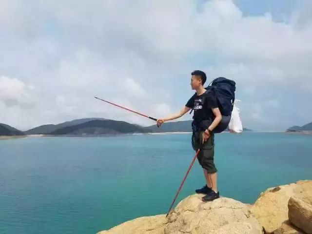 香港麦理浩径徒步旅游青春是什么?是啤酒花里