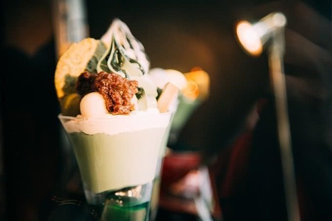 日本最热门的旅游景点，冰淇淋80元一只，中国游客排队购买!