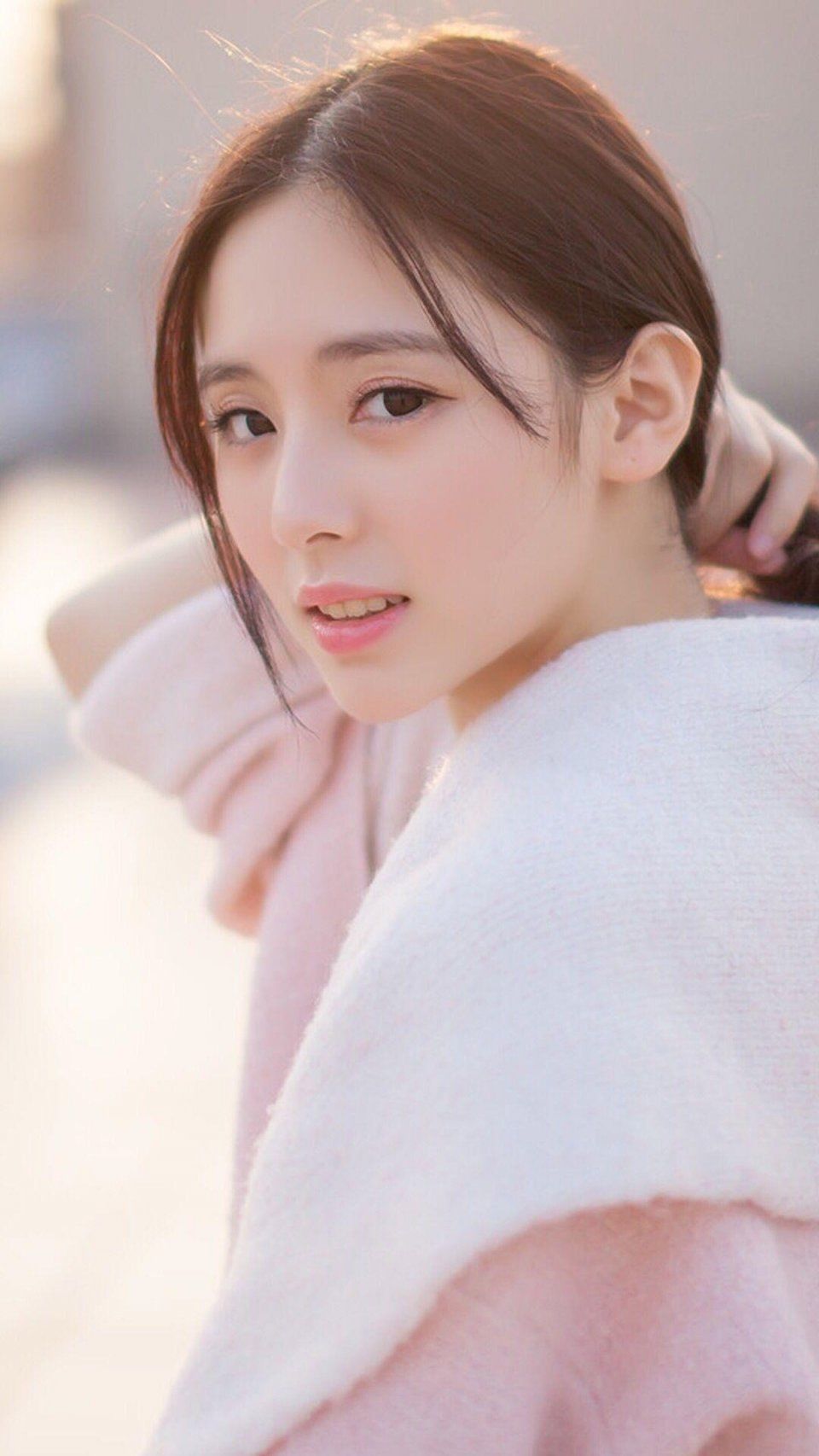 女人学会这样忽视男人，他才会觉得你独一无二，求着也要挽回你