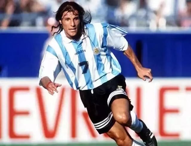 卡尼吉亚:阿根廷的优秀前锋可以让任何对手闻