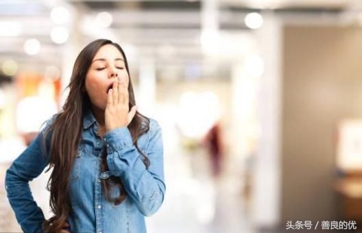 女人对你不感兴趣的暗示，不要一厢情愿了