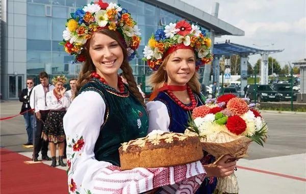 行走在美女成灾的乌克兰，别偷笑！