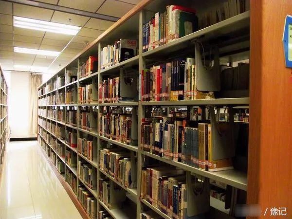 郑州大学老校区文科区14号楼,走出了多少大咖