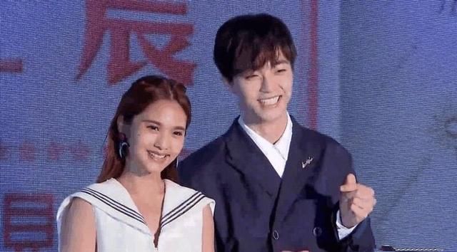 陈立农母亲节直播表白:妈妈就像朋友一样,乖