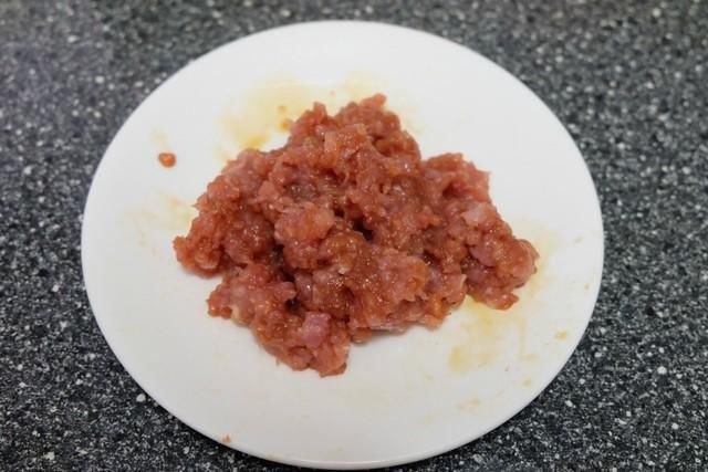 妈妈蒸的鸡蛋羹，两个宝宝都爱吃，简单易做营养好，孩子身体棒!