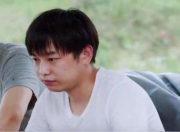 彭昱畅充满青春气息，呆萌帅气又不失幽默，这样的他真的是爱了呀