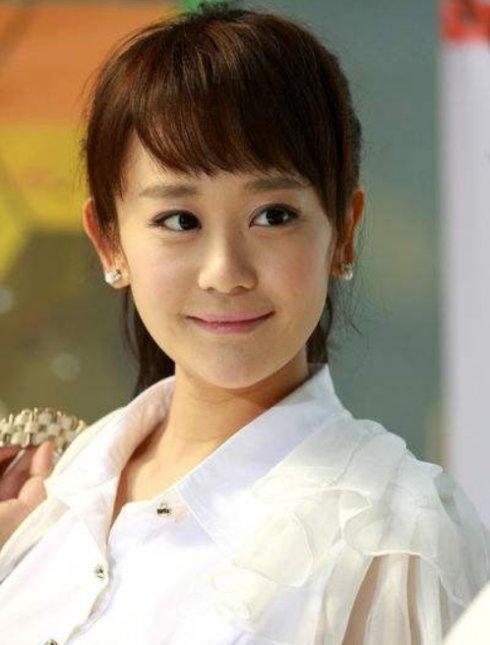 于小彤35岁才结婚 于小彤妈妈的要求让人窒息