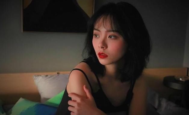 前妻和现任,一个要离婚,一个想结婚,我到底该何去何从?