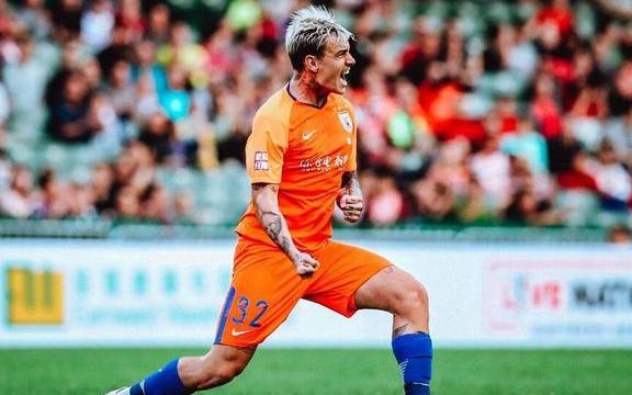 贺岁杯格德斯状态神勇,鲁能亚冠莫蹈莱昂覆辙