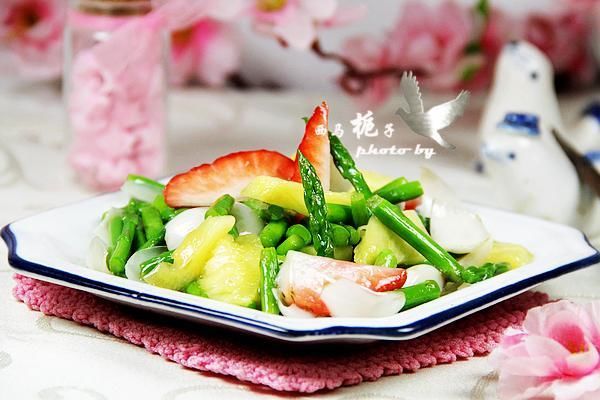 用这色彩斑斓的美味，唤醒春天的食欲，用舌尖感受春天的到来