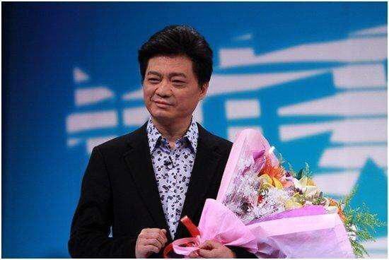 崔永元的安娜:要不和大家一样睁一只眼闭一只