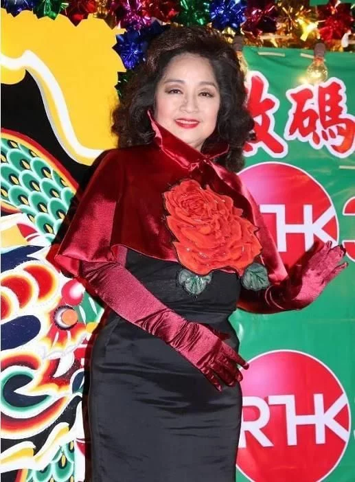 365bet体育网:她曾受刘德华周润发跪拜,为国籍放弃婚姻 365bet体育网:她曾受刘德华周润发跪拜,为国籍放弃婚姻