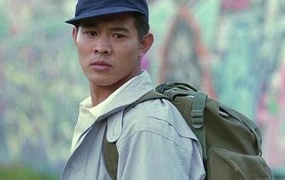 同是合作李连杰主演动作片, 一个成为世界巨星, 一个衰落无人知 葡京真人游戏平台app
