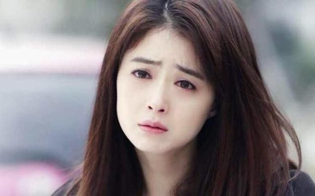 结婚之后初次回娘家,在门口听到继母说的话,我