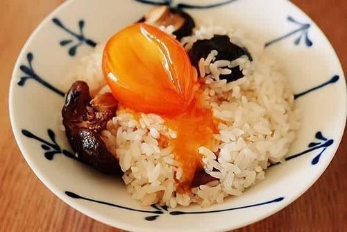 米饭拌什么酱好吃 t0185cdd5e8c6af39f7.jpg