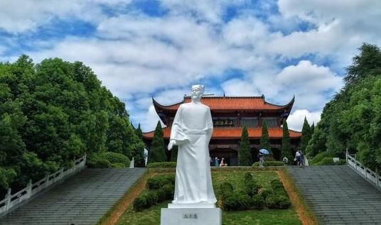 恭喜江西!明年在通车一条高铁，纵贯全省，多地进入高铁时代