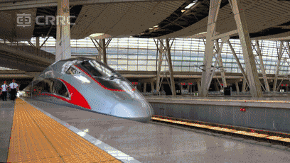 激动!成贵高铁铺轨啦,10月试运行!实拍宜宾东站最新进展.