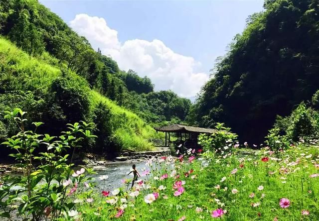 被川A大军冷落的桃源净土，堪称世界级的低调风光，自驾耍3天！