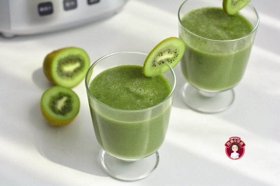 这水果维生素C含量特别高,每天喝一杯,用过化