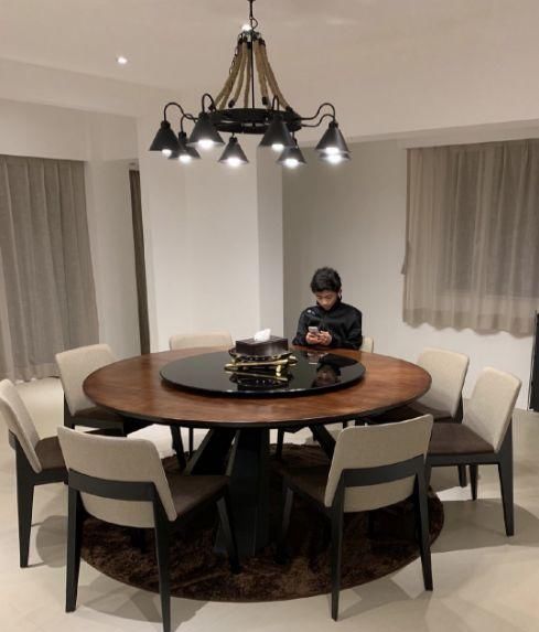 张柏芝大儿子近照曝光，变化巨大身高赶超妈妈，相貌酷似谢霆锋