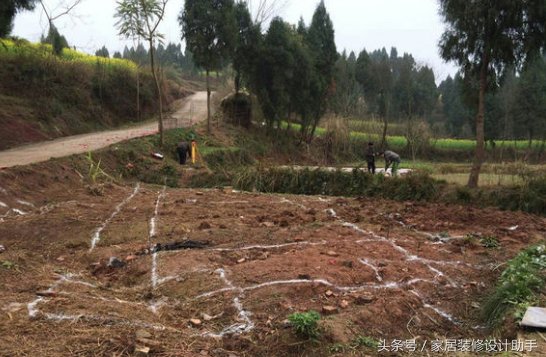 砸60万做挑空客厅、旋转楼梯大别墅，完工后遭邻居嘲讽等着后悔吧