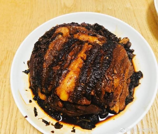 梅菜醇香,客家人钟爱的美食扣肉,美味味美咸淡传统赶集图片