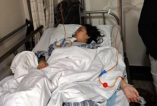 11岁女孩4次化疗头发掉光,盼病好留篮球唱歌单动漫打女生长发图片