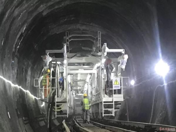 8号线地铁线换乘站